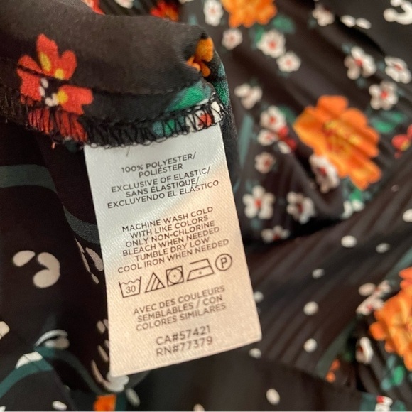 Gorgeous Ann Taylor Floral Blouse XL - Picture 5 of 10